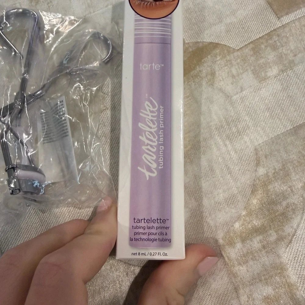 Tarte Tubing Lash Primer – Tarte & Silver Eyelash Curler Bundle - Picture 3 of 11